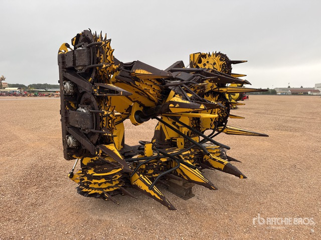 2010 New Holland FI470 Bec A Mais 10 Rangs 10 Row Corn Forage Harvester Header - Corn header: picture 2 2010 New Holland FI470 Bec A Mais 10 Rangs 10 Row Corn Forage Harvester Header - Corn header: picture 2