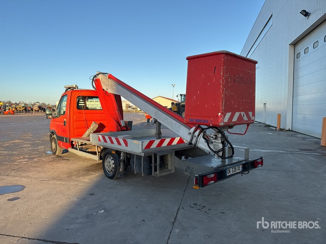 2014 Iveco 35S11 2014 Multitel 160Alu Ds 16 m on ... Bucket Truck - Truck mounted aerial platform: picture 3 2014 Iveco 35S11 2014 Multitel 160Alu Ds 16 m on ... Bucket Truck - Truck mounted aerial platform: picture 3