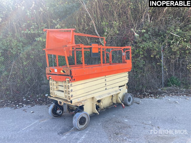 2015 JLG 3246ES Electric Nacelle Ciseaux (Inope ... Scissor Lift - Scissor lift: picture 2 2015 JLG 3246ES Electric Nacelle Ciseaux (Inope ... Scissor Lift - Scissor lift: picture 2