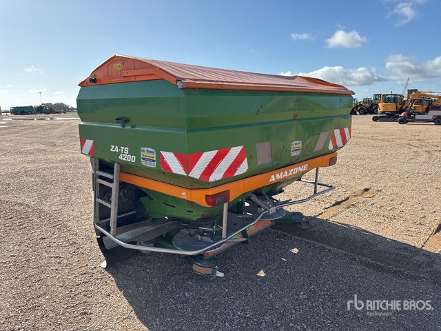 2016 Amazone ZATS 4200 Hydro 54 m 3-Point 4200 L Epandeur A ... Fertilizer Spreader - Fertilizer spreader: picture 4 2016 Amazone ZATS 4200 Hydro 54 m 3-Point 4200 L Epandeur A ... Fertilizer Spreader - Fertilizer spreader: picture 4