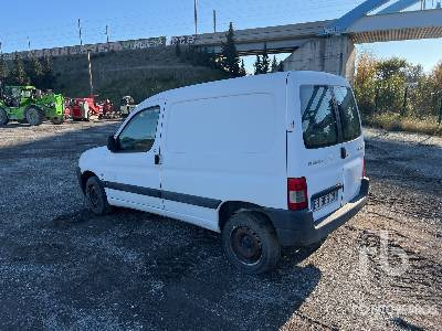 PEUGEOT PARTNER Vehicule Utilitaire (Inoperable) - Panel van: picture 2 PEUGEOT PARTNER Vehicule Utilitaire (Inoperable) - Panel van: picture 2