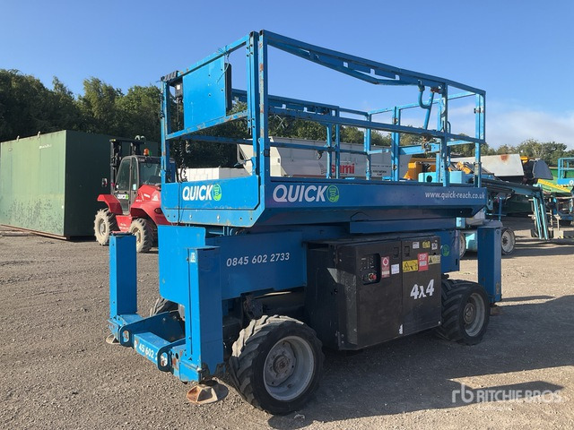 2014 Genie GS2669RT 4x4 Diesel Scissor Lift - Scissor lift: picture 2 2014 Genie GS2669RT 4x4 Diesel Scissor Lift - Scissor lift: picture 2
