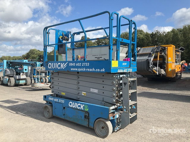 2015 Genie GS-4047 Electric Scissor Lift - Scissor lift: picture 3 2015 Genie GS-4047 Electric Scissor Lift - Scissor lift: picture 3