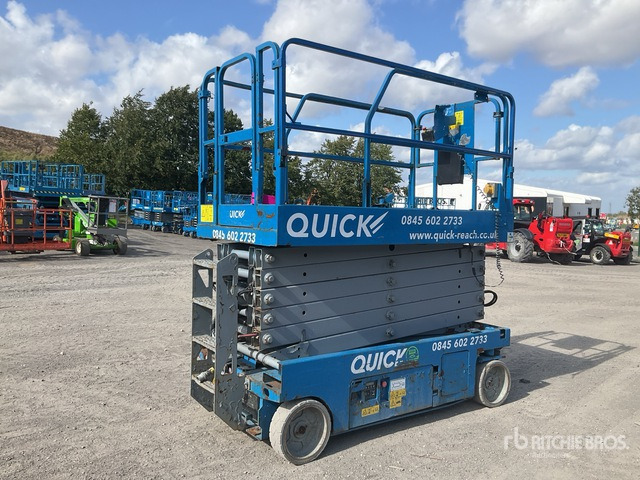 2015 Genie GS-4047 Electric Scissor Lift - Scissor lift: picture 4 2015 Genie GS-4047 Electric Scissor Lift - Scissor lift: picture 4