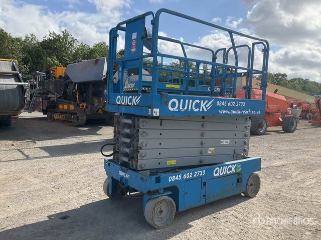 2015 Genie GS-4047 Electric Scissor Lift - Scissor lift: picture 2 2015 Genie GS-4047 Electric Scissor Lift - Scissor lift: picture 2