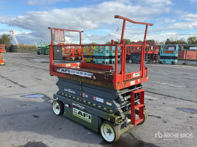 2016 Skyjack SJIII4626 Electric (Inoperable) Scissor Lift - Scissor lift: picture 4 2016 Skyjack SJIII4626 Electric (Inoperable) Scissor Lift - Scissor lift: picture 4
