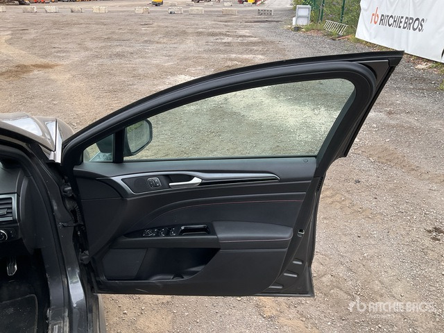 2018 Ford Mondeo ST-Line X TDCi Automobile - Car: picture 5 2018 Ford Mondeo ST-Line X TDCi Automobile - Car: picture 5