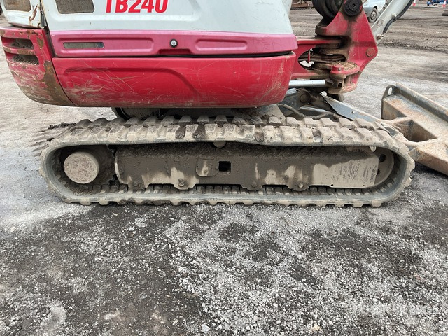 2018 Takeuchi TB240 Mini Excavator: <6.6t - Mini excavator: picture 5 2018 Takeuchi TB240 Mini Excavator: <6.6t - Mini excavator: picture 5