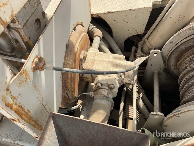 1999 Sterling 6x4 (Inoperable) Drill Truck - Drilling rig: picture 5 1999 Sterling 6x4 (Inoperable) Drill Truck - Drilling rig: picture 5