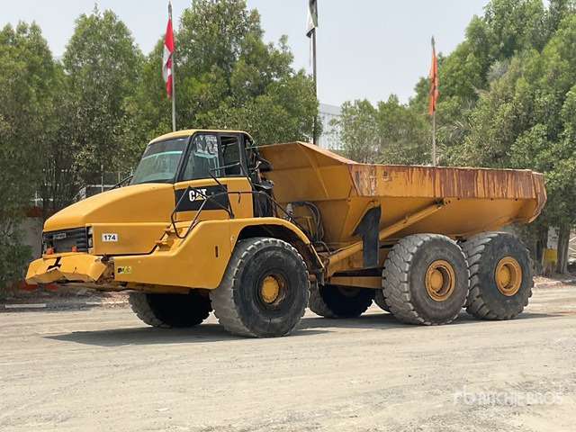 2003 Cat 740 - Articulated dump truck: picture 2 2003 Cat 740 - Articulated dump truck: picture 2