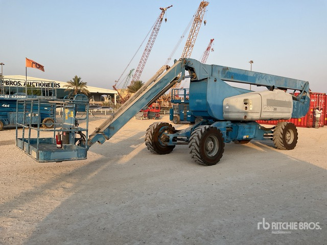 2008 Genie Z-135 4WD Diesel Articulating Boom Lift - Articulated boom lift: picture 2 2008 Genie Z-135 4WD Diesel Articulating Boom Lift - Articulated boom lift: picture 2