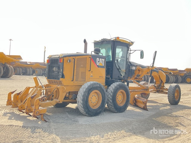 2010 Cat 140M - Grader: picture 3 2010 Cat 140M - Grader: picture 3