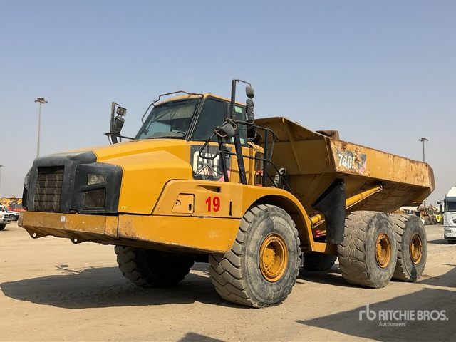 2011 Cat 740B - Articulated dump truck: picture 3 2011 Cat 740B - Articulated dump truck: picture 3