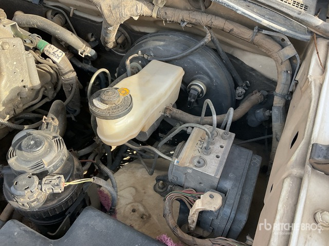 2012 Toyota Hilux 4x4 Crew Cab Pickup - Pickup truck: picture 4 2012 Toyota Hilux 4x4 Crew Cab Pickup - Pickup truck: picture 4