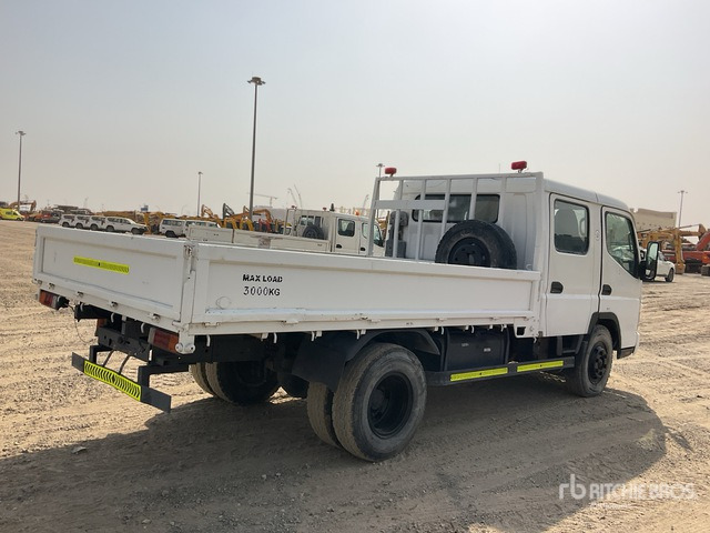2014 Mitsubishi Canter 4x2 Crew Cab Flatbed Truck - Dropside/ Flatbed truck: picture 4 2014 Mitsubishi Canter 4x2 Crew Cab Flatbed Truck - Dropside/ Flatbed truck: picture 4