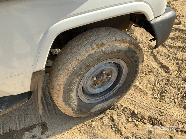 2018 Toyota Land Cruiser 78R 4x4 SUV - SUV: picture 5 2018 Toyota Land Cruiser 78R 4x4 SUV - SUV: picture 5