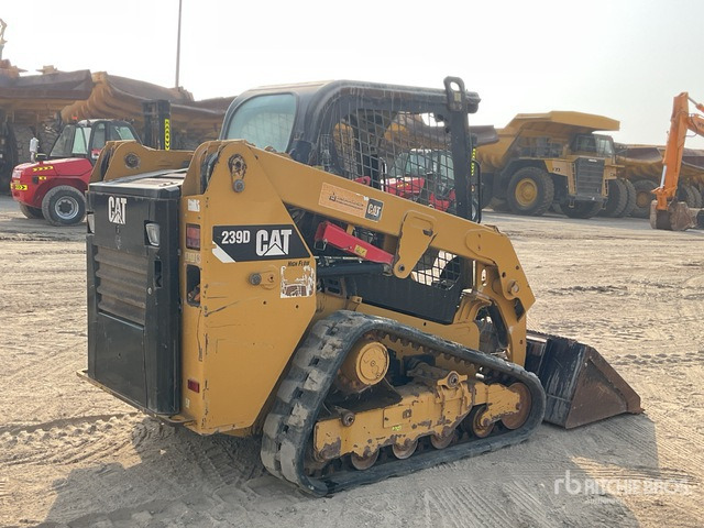 2020 Cat 239D - Compact track loader: picture 3 2020 Cat 239D - Compact track loader: picture 3