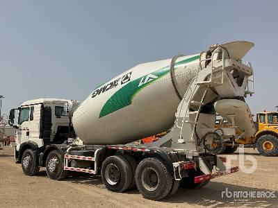 CNHTC HOWO TX340 8x4 Twin-Steer - Concrete mixer truck: picture 2 CNHTC HOWO TX340 8x4 Twin-Steer - Concrete mixer truck: picture 2