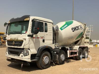 CNHTC HOWO TX340 8x4 Twin-Steer - Concrete mixer truck: picture 1 CNHTC HOWO TX340 8x4 Twin-Steer - Concrete mixer truck: picture 1