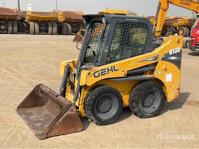 Gehl R135 - Skid steer loader: picture 1 Gehl R135 - Skid steer loader: picture 1