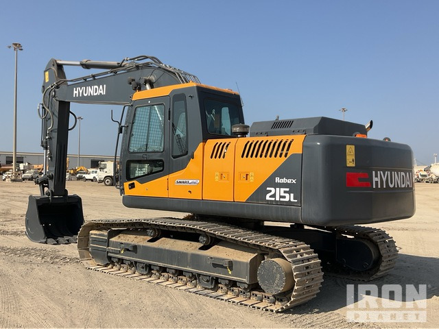 Hyundai R215L Tracked Excavator - Crawler excavator: picture 4 Hyundai R215L Tracked Excavator - Crawler excavator: picture 4