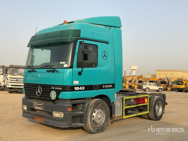 2001 Mercedes-Benz Actros 1843 4x2 S/A Sleeper Truck Tractor - Tractor unit: picture 2 2001 Mercedes-Benz Actros 1843 4x2 S/A Sleeper Truck Tractor - Tractor unit: picture 2