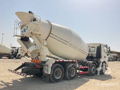 XCMG NXG5310GJBN5C 8x4 Twin-Steer - Concrete mixer truck: picture 3 XCMG NXG5310GJBN5C 8x4 Twin-Steer - Concrete mixer truck: picture 3