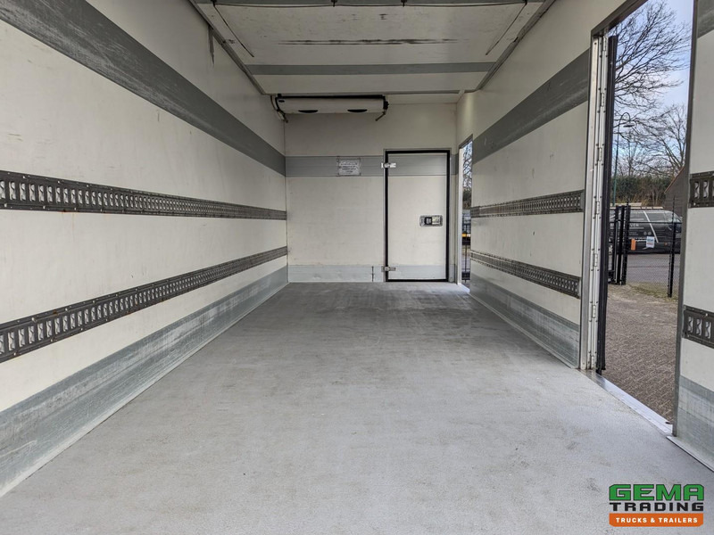 Refrigerated truck DAF CF 250 FA 4x2 DayCab Euro6 - Koel-VriesBak 7.5m + Carrier Supra 850MT + Laadklep 2000kg: picture 10