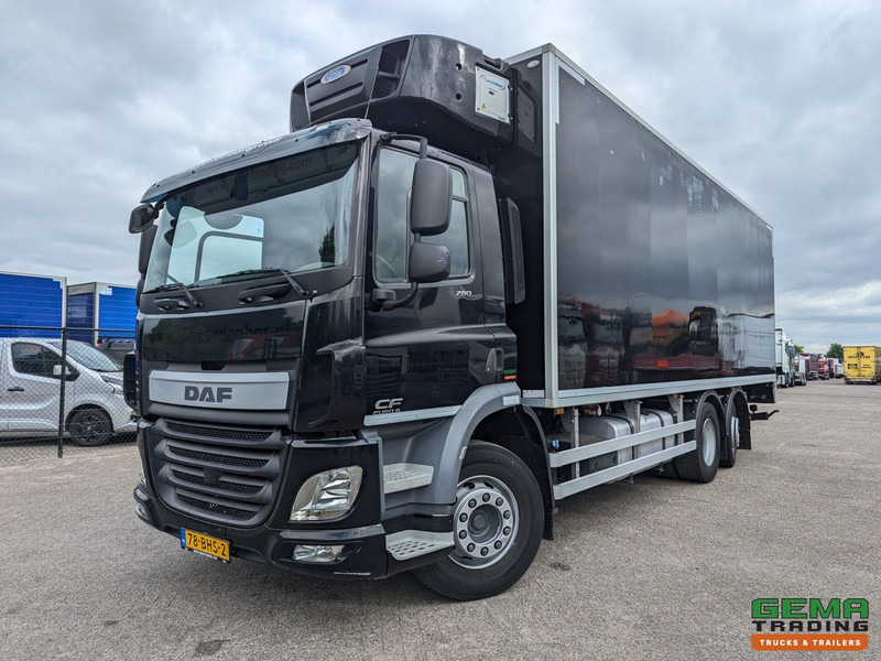 DAF CF 280 FAN 6x2/4 DayCab Euro6A - Koel-VriesBak 7.9m + Carrier Supra 1150MT + Laadklep 2000kg - 10/2025APK - Refrigerated truck: picture 1 DAF CF 280 FAN 6x2/4 DayCab Euro6A - Koel-VriesBak 7.9m + Carrier Supra 1150MT + Laadklep 2000kg - 10/2025APK - Refrigerated truck: picture 1