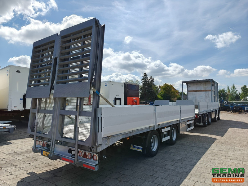 DAF CF 430 FAX 8x2/6 Dagcabine Euro6D - Machine Transporter + 2assige Aanhanger - Hydraulische Rampen - Afneembare 10.000L WaterTank - 20.000km! Origineel - Car transporter truck: picture 3 DAF CF 430 FAX 8x2/6 Dagcabine Euro6D - Machine Transporter + 2assige Aanhanger - Hydraulische Rampen - Afneembare 10.000L WaterTank - 20.000km! Origineel - Car transporter truck: picture 3