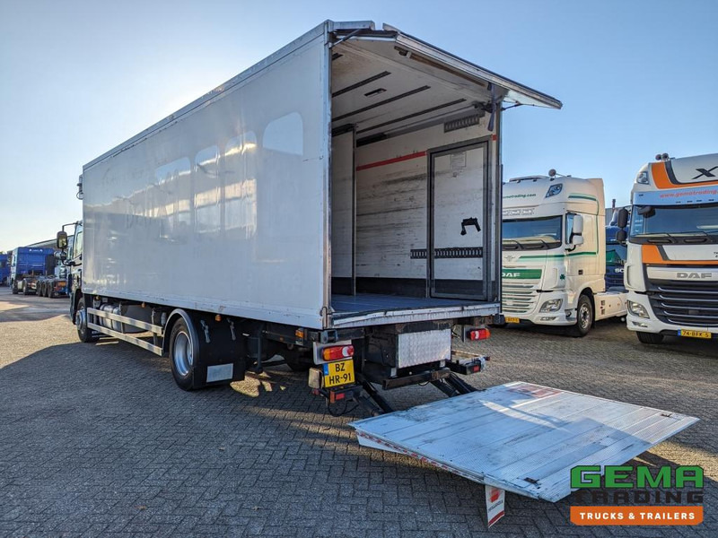 DAF FA CF65.220 4x2 Daycab Euro5 KoelVriesBak 8m - FrigoBlock - Zijdeuren - Compartimenten (V669) - Refrigerated truck: picture 3 DAF FA CF65.220 4x2 Daycab Euro5 KoelVriesBak 8m - FrigoBlock - Zijdeuren - Compartimenten (V669) - Refrigerated truck: picture 3