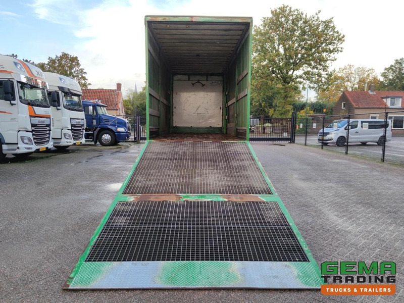 DAF FAK XF95.430 8x2 SuperSpaceCab Euro3 - CurtainSider 7.31m + Ramp 16T - MachineTransporter - 6 Persons (V558) - Car transporter truck: picture 5 DAF FAK XF95.430 8x2 SuperSpaceCab Euro3 - CurtainSider 7.31m + Ramp 16T - MachineTransporter - 6 Persons (V558) - Car transporter truck: picture 5