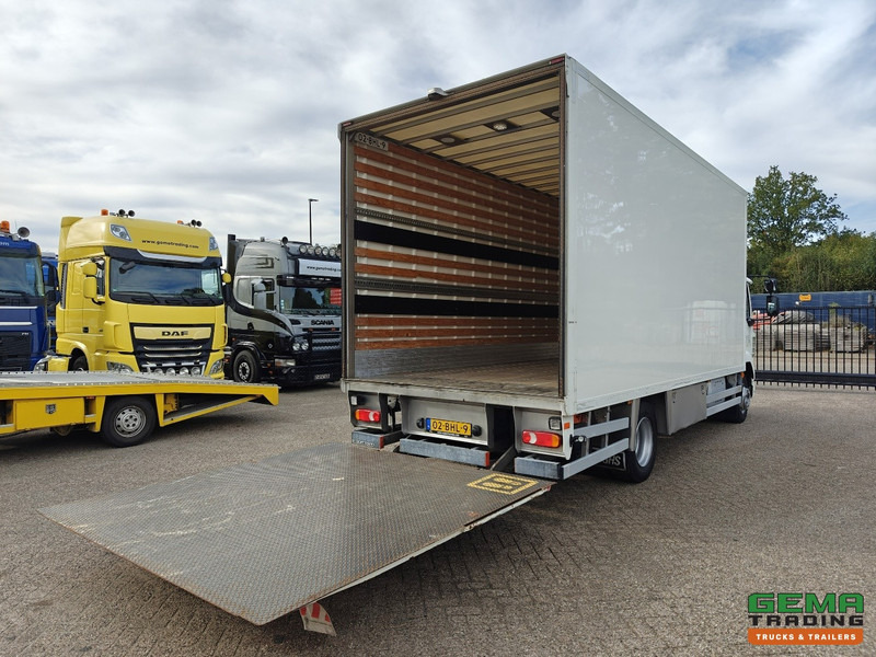 DAF LF 250 FA 4x2 Dagcab Euro6 - GeslotenBak 6.0m + Laadklep 2500KG - Navi - Standkachel - Omvormer 220V - Box truck: picture 2 DAF LF 250 FA 4x2 Dagcab Euro6 - GeslotenBak 6.0m + Laadklep 2500KG - Navi - Standkachel - Omvormer 220V - Box truck: picture 2