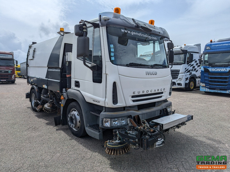 Iveco 140E21 4x2 Dagcab Euro3 - Schmidt SK500R - Hydrostaat - Road sweeper: picture 4 Iveco 140E21 4x2 Dagcab Euro3 - Schmidt SK500R - Hydrostaat - Road sweeper: picture 4