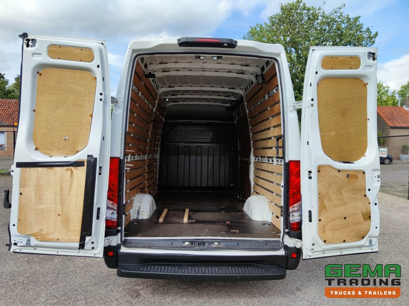 Iveco Daily 35S12 Euro6 Bestelbus L2 H2 - Handgeschakeld - Airco (A116) - Panel van: picture 5 Iveco Daily 35S12 Euro6 Bestelbus L2 H2 - Handgeschakeld - Airco (A116) - Panel van: picture 5