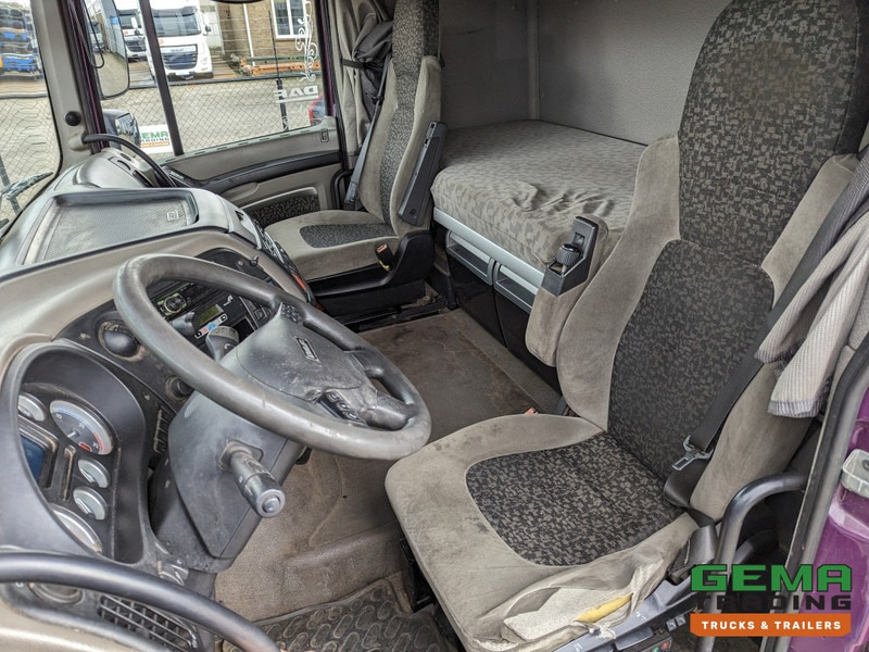 DAF FT XF105.410 4x2 Euro5 FT XF105.410 4x2 SpaceCab Euro5 - Side Skirts - Spare Wheel - Original Holland truck (T1333) - Tractor unit: picture 5 DAF FT XF105.410 4x2 Euro5 FT XF105.410 4x2 SpaceCab Euro5 - Side Skirts - Spare Wheel - Original Holland truck (T1333) - Tractor unit: picture 5