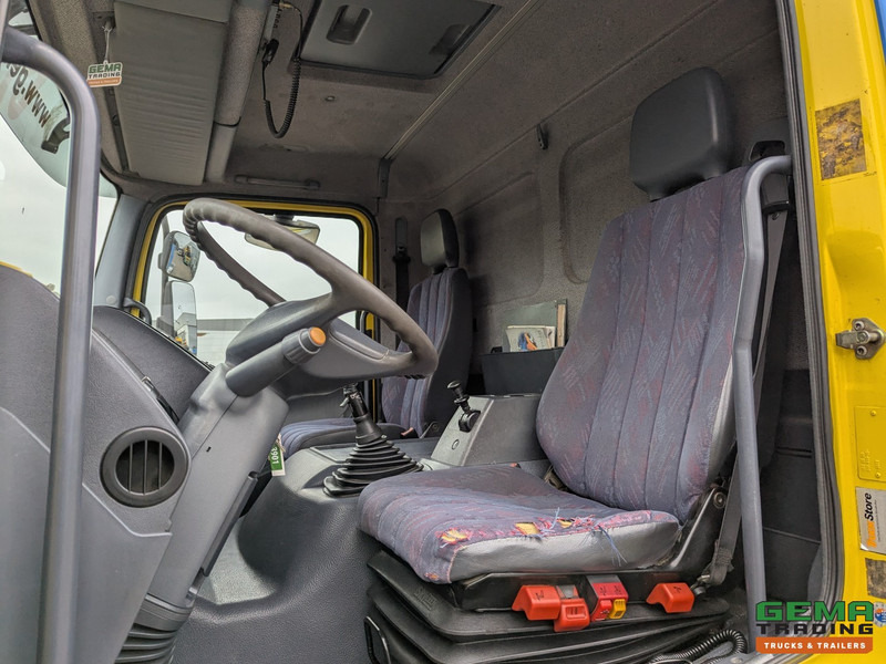 Mercedes-Benz Axor 1828 4x2 Dagcab Euro - Handgeschakeld - Reservewiel - Duitse Vrachtwagen - Tractor unit: picture 5 Mercedes-Benz Axor 1828 4x2 Dagcab Euro - Handgeschakeld - Reservewiel - Duitse Vrachtwagen - Tractor unit: picture 5