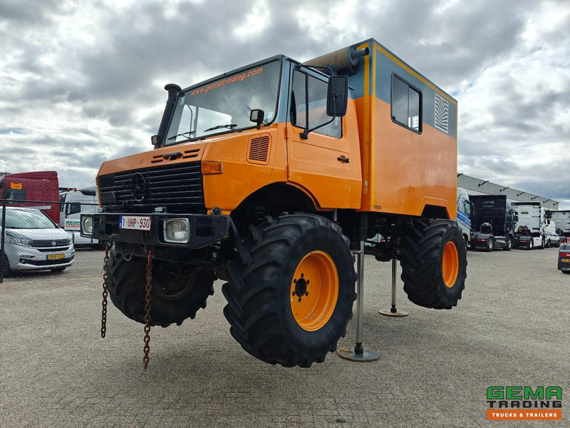 Mercedes-Benz Unimog 1300L 4x4 Handgeschakeld - GeslotenBak - PTO - Hydr. steunpoten - Webasto - SondeerWagen - Truck: picture 1 Mercedes-Benz Unimog 1300L 4x4 Handgeschakeld - GeslotenBak - PTO - Hydr. steunpoten - Webasto - SondeerWagen - Truck: picture 1