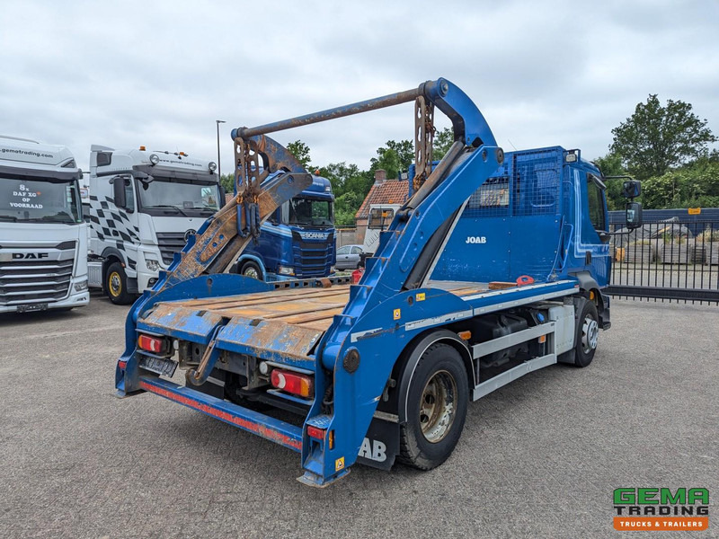 Volvo FL240 4x2 Dagcab Euro6 - JOAB PortaalSysteem 8T - Afstandsbediening - Webasto - Skip loader truck: picture 3 Volvo FL240 4x2 Dagcab Euro6 - JOAB PortaalSysteem 8T - Afstandsbediening - Webasto - Skip loader truck: picture 3