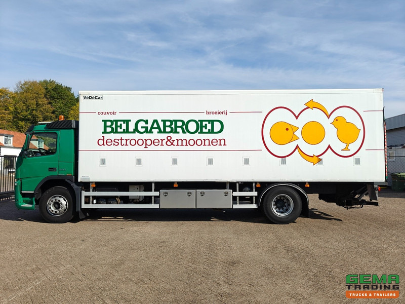 Livestock truck Volvo FM330 4x2 Dagcab Euro5 - KuikenBak 8.4m + Webasto Heater + Dhollandia 2000KG: picture 13