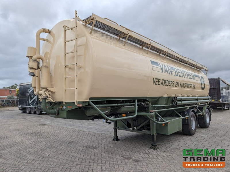 WELGRO 90WSL33-24 2-Assen SAF Silo MengVoeder / Futter 24m³ - Trommelremmen - StuurAs (O1961) - Tanker semi-trailer: picture 1 WELGRO 90WSL33-24 2-Assen SAF Silo MengVoeder / Futter 24m³ - Trommelremmen - StuurAs (O1961) - Tanker semi-trailer: picture 1