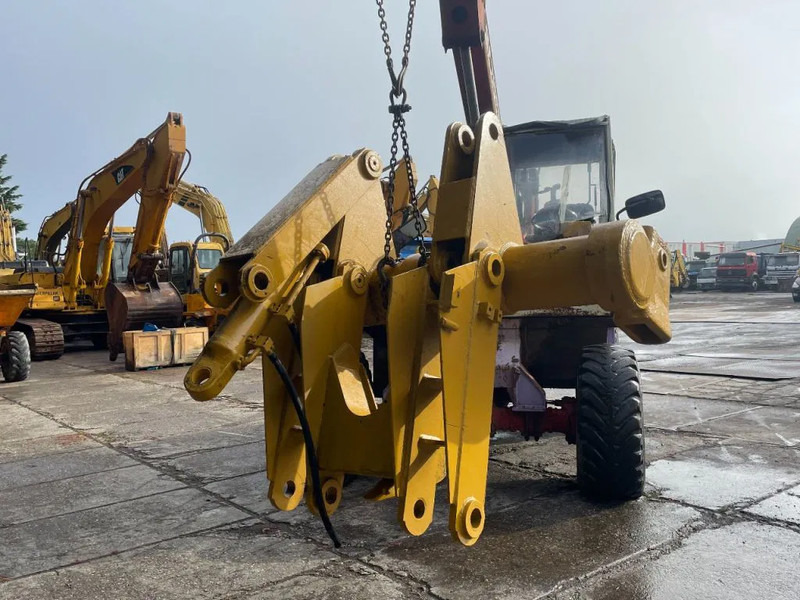 Caterpillar Ripper compatible with D7R and D7H Ripper compatible with D7R and D7H - Ripper for Construction machinery: picture 4 Caterpillar Ripper compatible with D7R and D7H Ripper compatible with D7R and D7H - Ripper for Construction machinery: picture 4