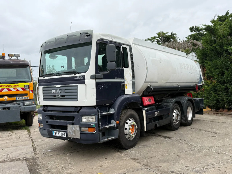 MAN TGA 26.430 6X2 Fuel Tank 21.000L 3 Comp + 2 Pump D20 Engine - Tanker truck: picture 2 MAN TGA 26.430 6X2 Fuel Tank 21.000L 3 Comp + 2 Pump D20 Engine - Tanker truck: picture 2