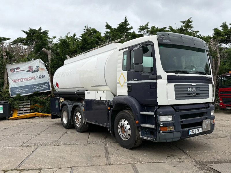 MAN TGA 26.430 6X2 Fuel Tank 21.000L 3 Comp + 2 Pump D20 Engine - Tanker truck: picture 1 MAN TGA 26.430 6X2 Fuel Tank 21.000L 3 Comp + 2 Pump D20 Engine - Tanker truck: picture 1
