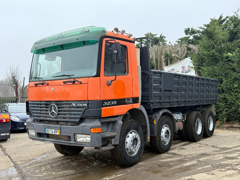 Mercedes-Benz Actros 3235 V6 8X4 Tipper Spring/Spring Manual Gear MP1 - Tipper: picture 2 Mercedes-Benz Actros 3235 V6 8X4 Tipper Spring/Spring Manual Gear MP1 - Tipper: picture 2
