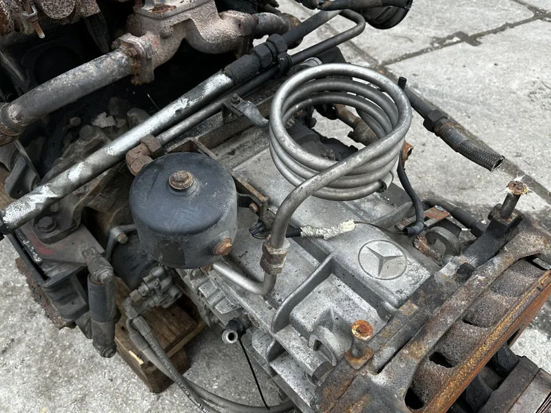 Mercedes-Benz OM 421 V6 Engine with Turbo 340HP + Gearbox - Engine: picture 5 Mercedes-Benz OM 421 V6 Engine with Turbo 340HP + Gearbox - Engine: picture 5
