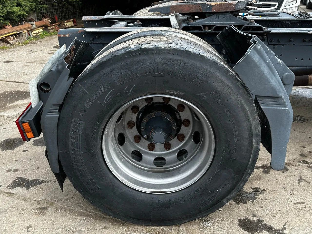 Scania R113-360 4X2 Tractor-unit Spring/Air Manual Gear - Tractor unit: picture 5 Scania R113-360 4X2 Tractor-unit Spring/Air Manual Gear - Tractor unit: picture 5