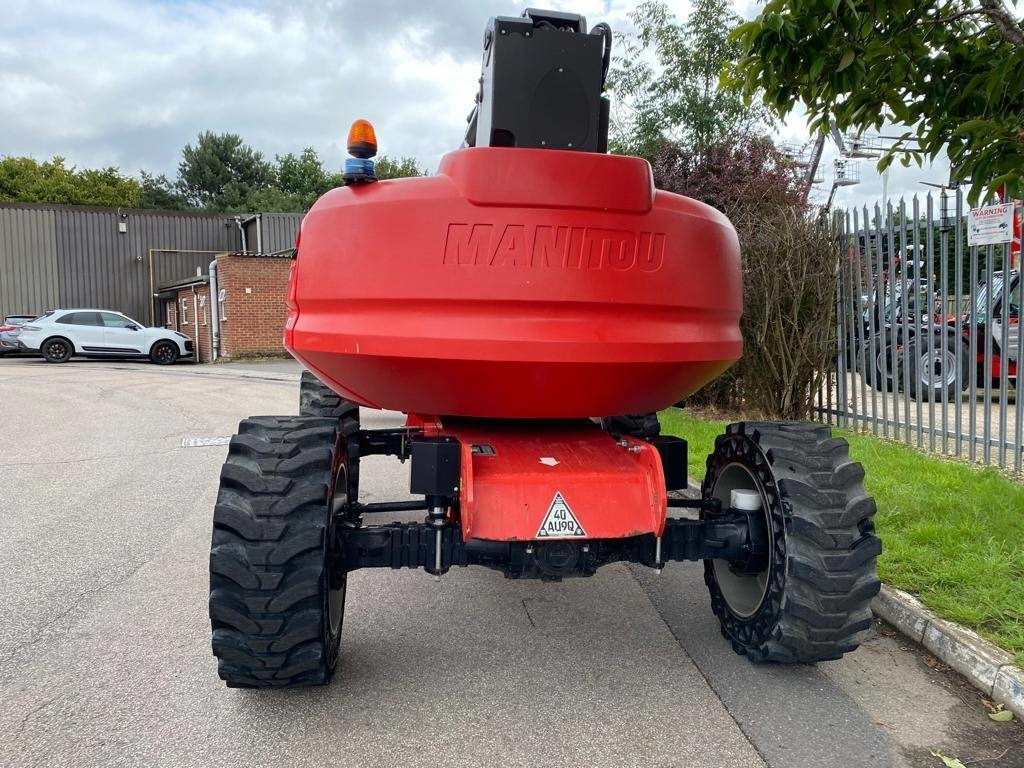 Manitou 200 ATJ - Articulated boom lift: picture 5 Manitou 200 ATJ - Articulated boom lift: picture 5