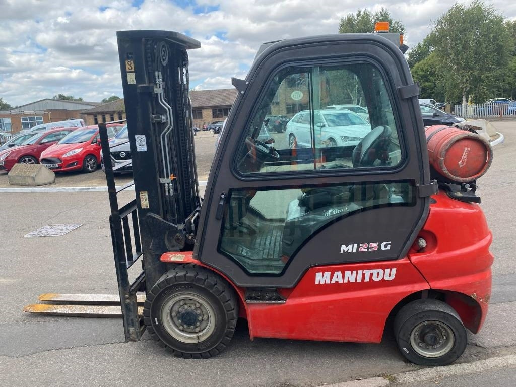 Manitou MI 25 G - LPG forklift: picture 4 Manitou MI 25 G - LPG forklift: picture 4