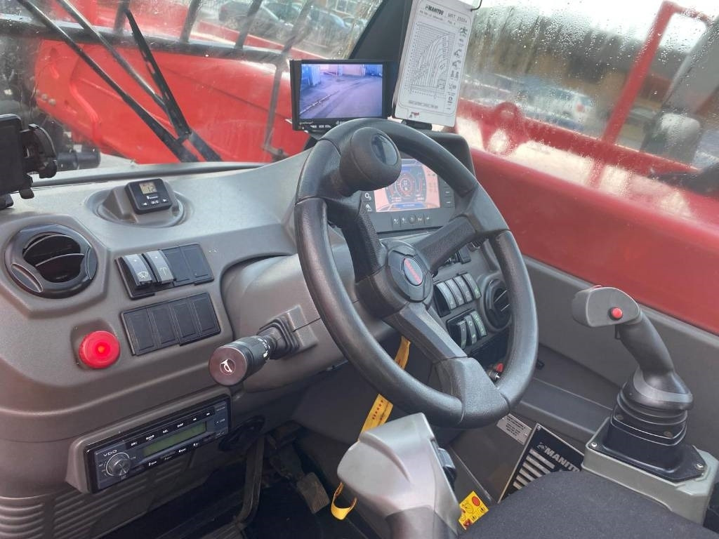 Telescopic handler Manitou MRT2550: picture 30
